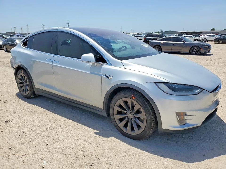 2018 TESLA MODEL X 4