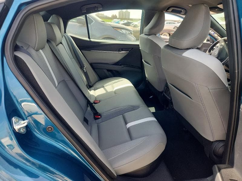 2025 TOYOTA CAMRY SE 10