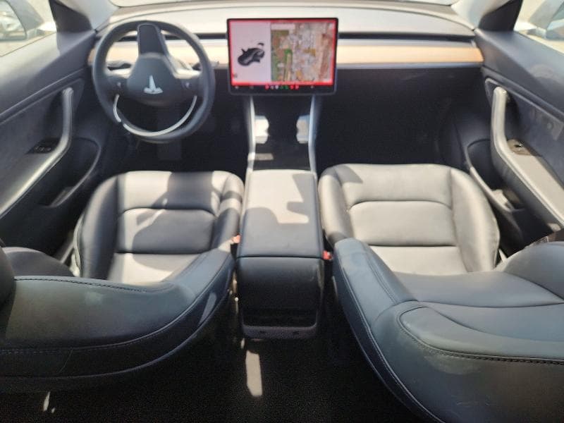 2018 TESLA MODEL 3 8