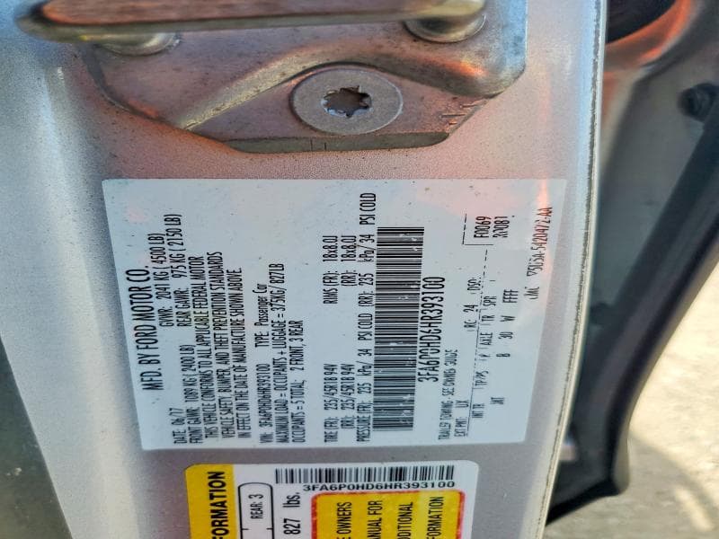 2017 FORD FUSION SE 12