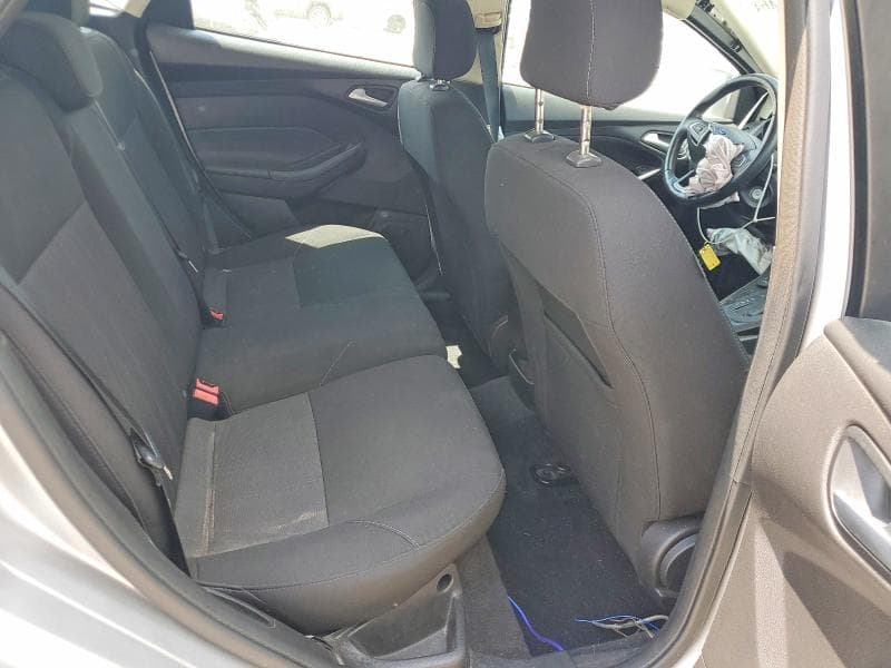 2018 FORD FOCUS SE 11