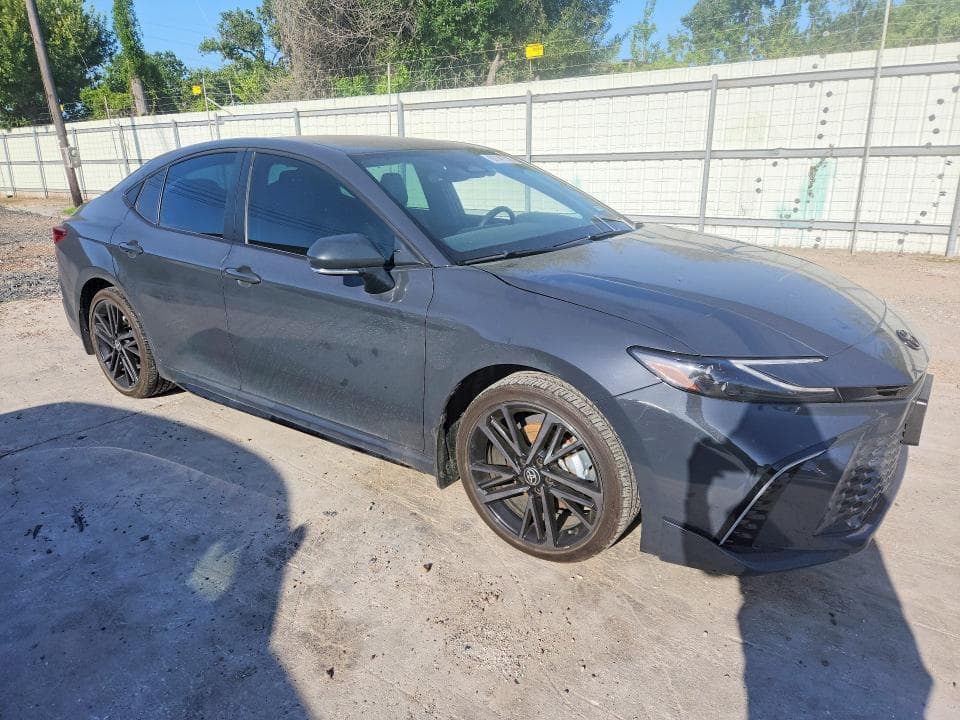 2025 TOYOTA CAMRY XSE 4