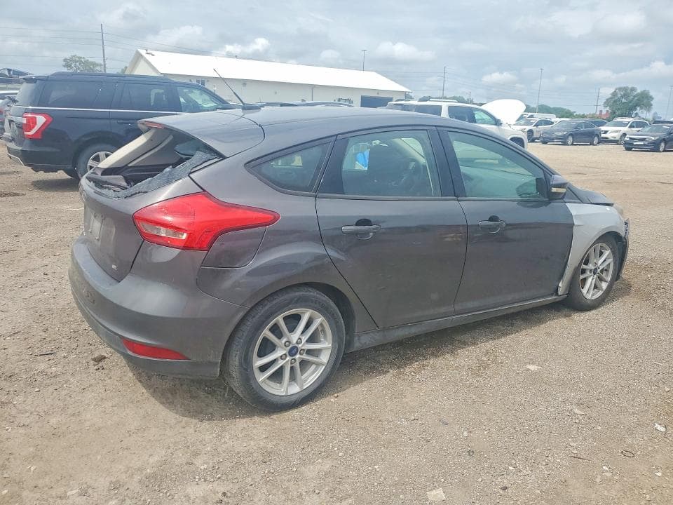 2017 FORD FOCUS SE 3