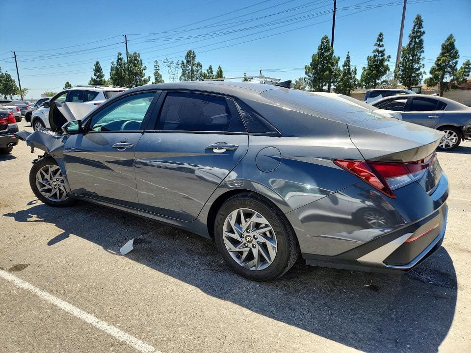 2024 HYUNDAI ELANTRA SEL 2