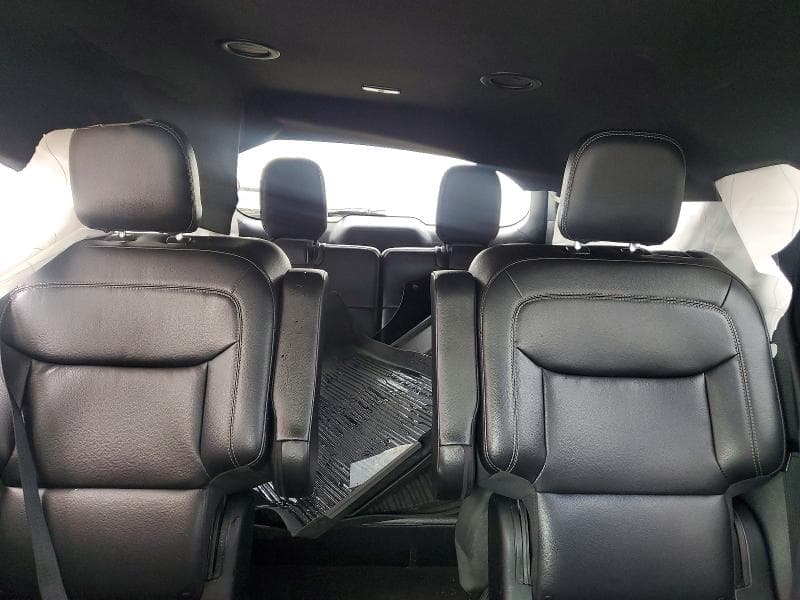 2020 FORD EXPLORER XLT 10