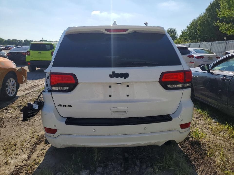 2018 JEEP GRAND CHEROKEE LAREDO 6