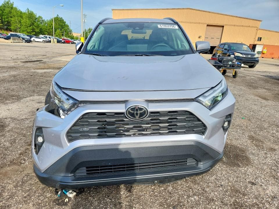 2023 TOYOTA RAV4 XLE PREMIUM 5