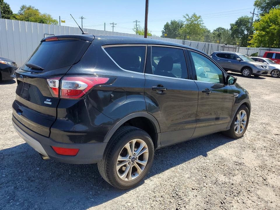 2017 FORD ESCAPE SE 3