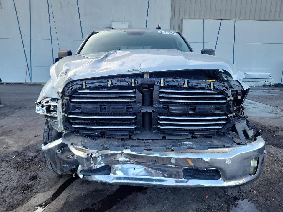 2017 RAM 1500 SLT 5