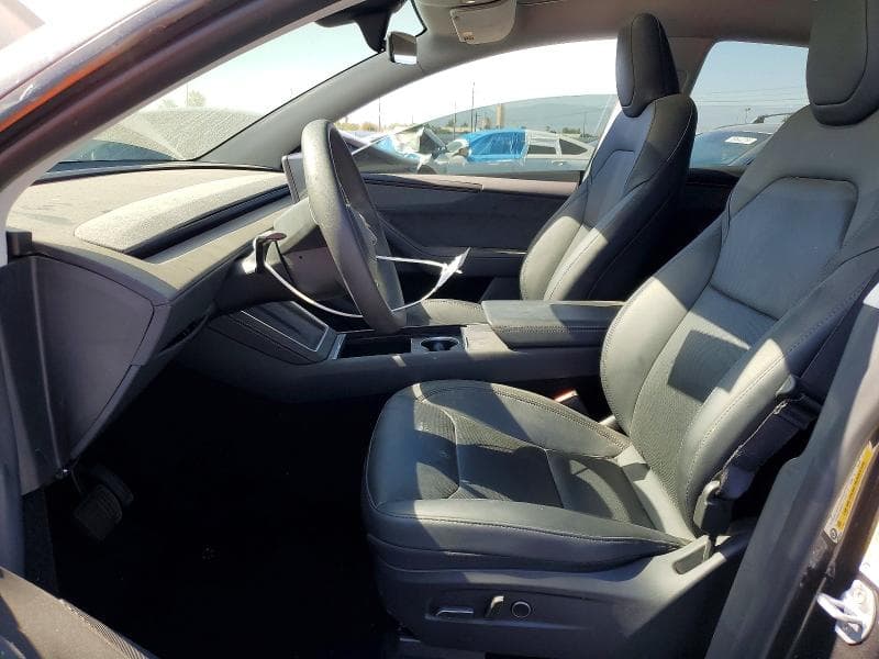 2026 TESLA MODEL Y 7
