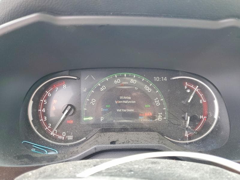 2025 TOYOTA RAV4 XLE 9