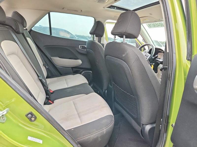 2022 HYUNDAI VENUE SEL 10
