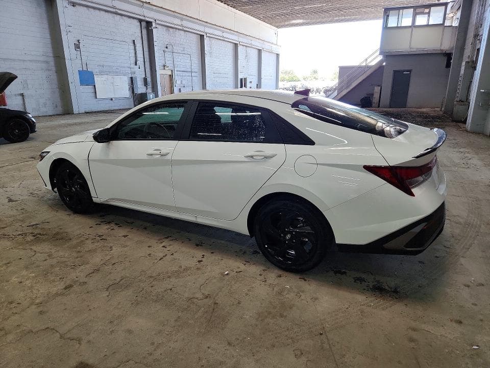 2026 HYUNDAI ELANTRA SEL SPORT 2