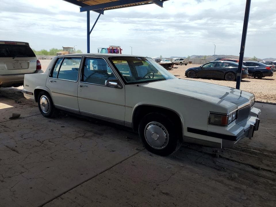 1985 CADILLAC DEVILLE 4