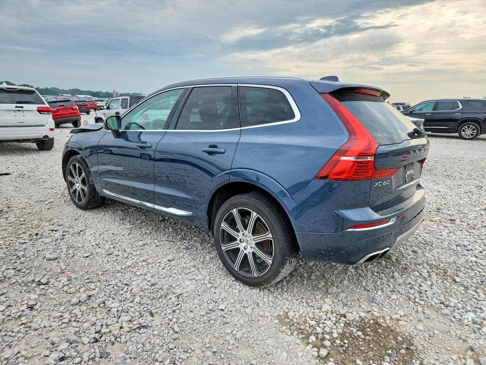 2021 VOLVO XC60 T5 INSCRIPTION 2