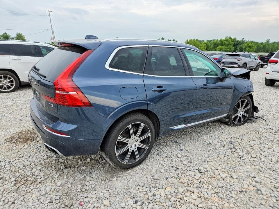2021 VOLVO XC60 T5 INSCRIPTION 3