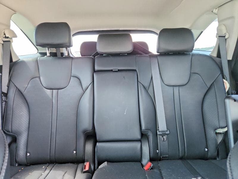 2025 KIA SORENTO S 10
