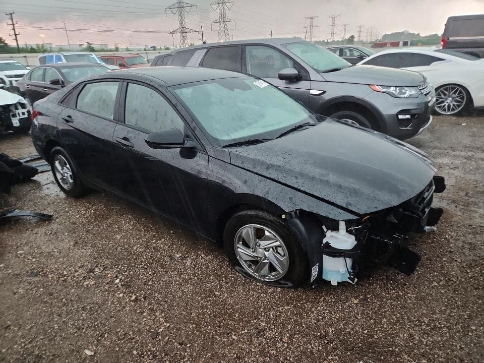 2026 HYUNDAI ELANTRA SE 4