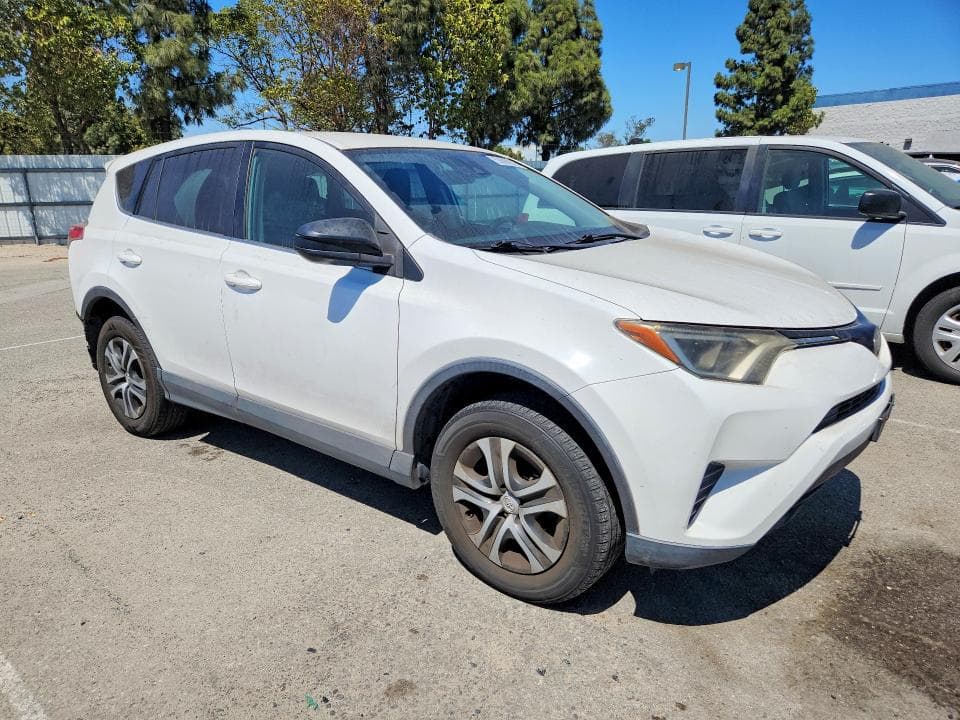 2017 TOYOTA RAV4 LE 4
