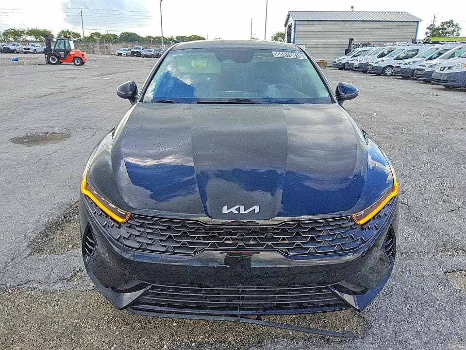 2022 KIA K5 LXS 5