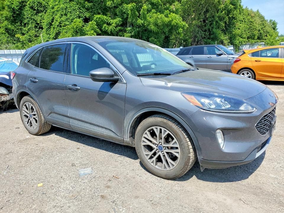 2022 FORD ESCAPE SEL 4