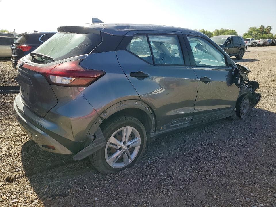 2024 NISSAN KICKS S 3