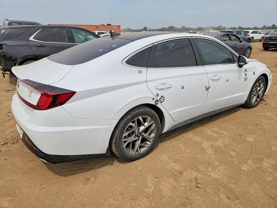 2021 HYUNDAI SONATA SEL 3