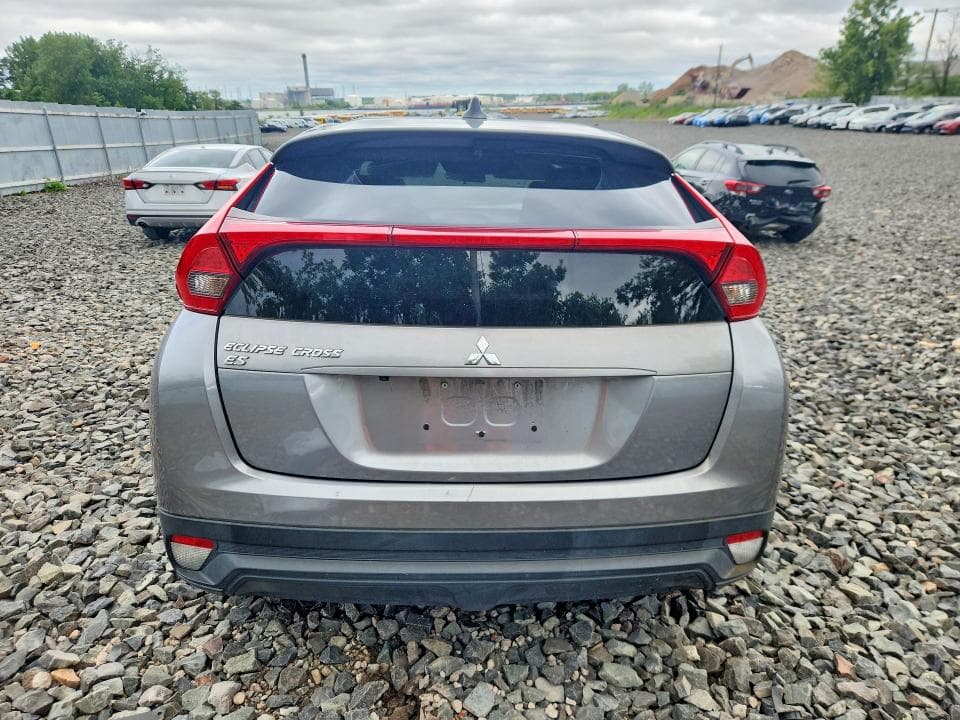 2020 MITSUBISHI ECLIPSE CROSS ES 6