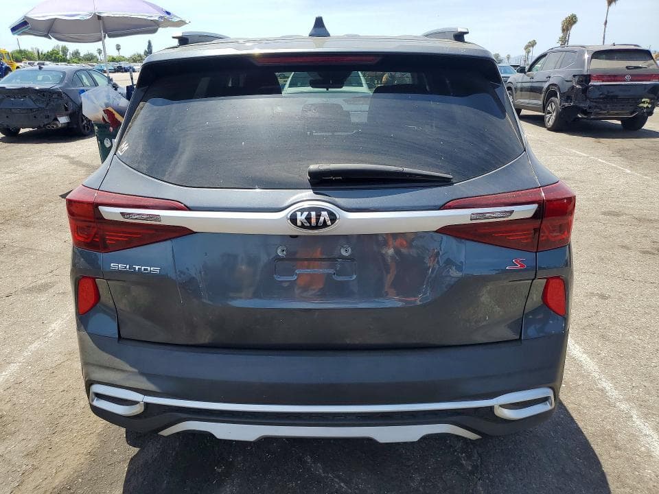 2021 KIA SELTOS S 6