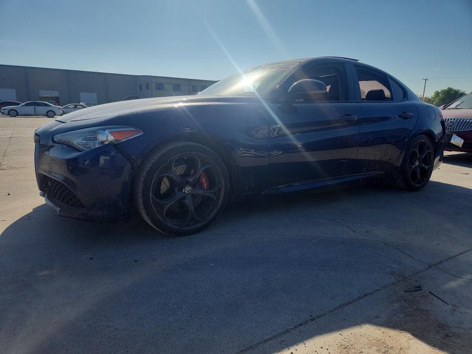 2017 ALFA ROMEO GIULIA TI - 1