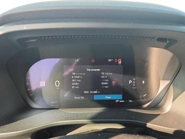 2024 VOLVO XC40 PLUS 9