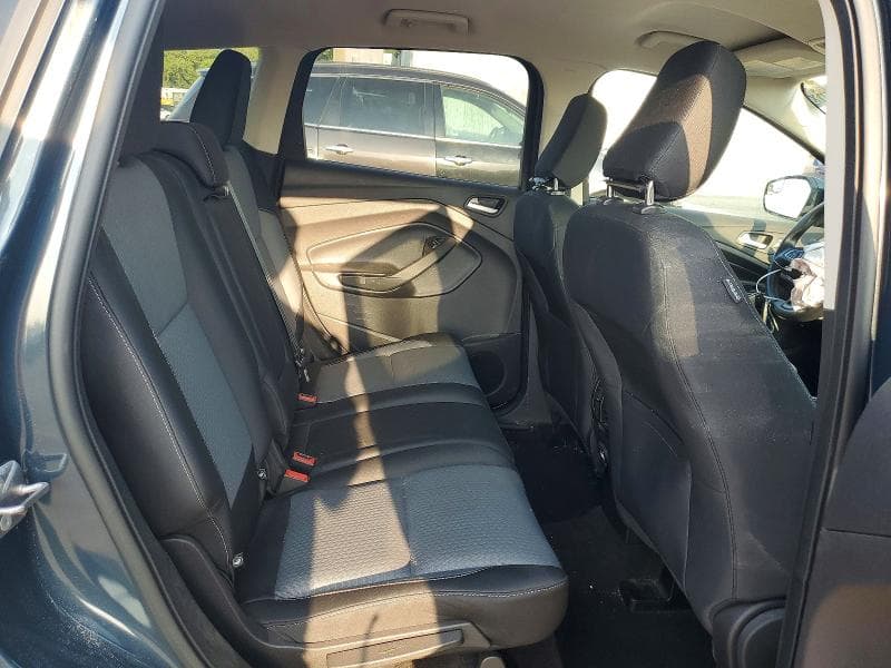 2019 FORD ESCAPE SE 11