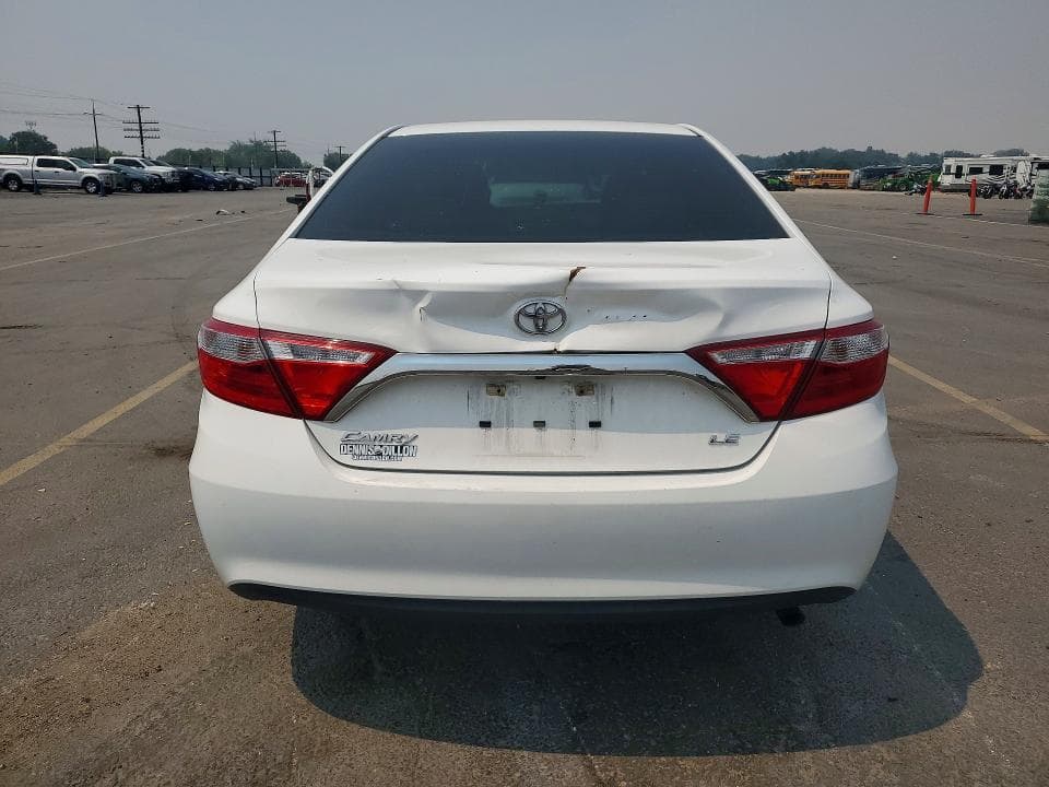 2017 TOYOTA CAMRY LE 6