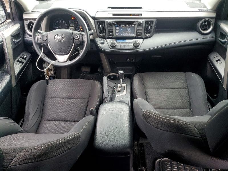 2018 TOYOTA RAV4 XLE 8