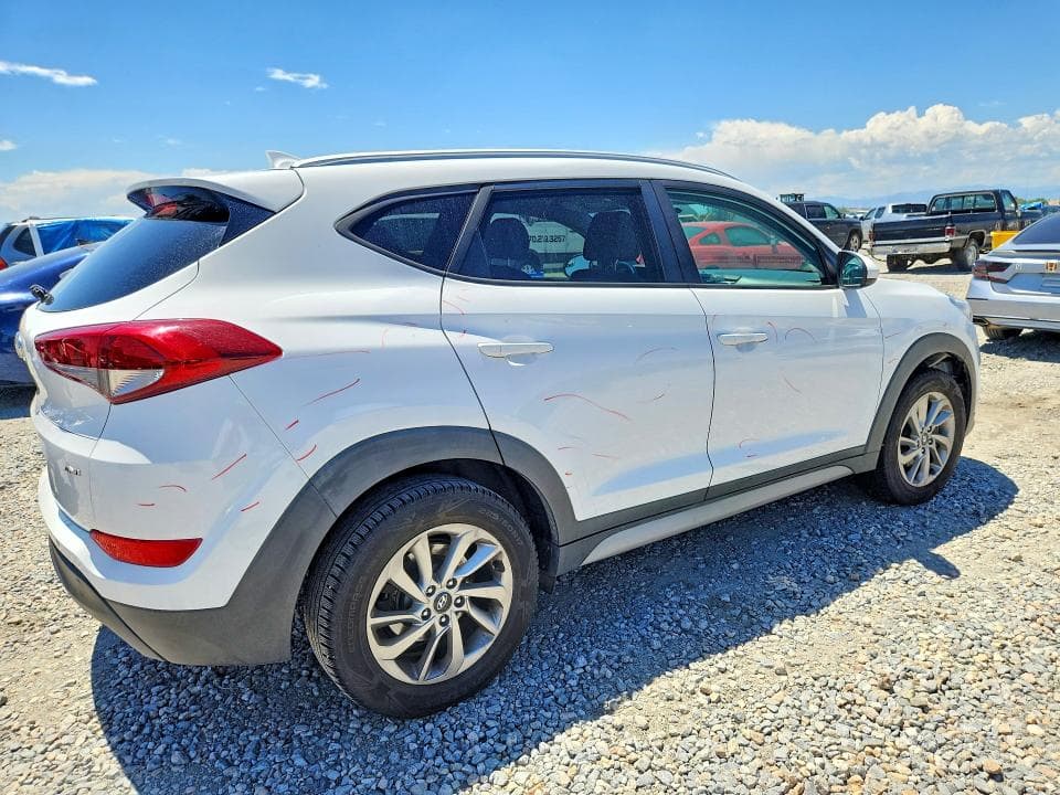 2018 HYUNDAI TUCSON SEL 3
