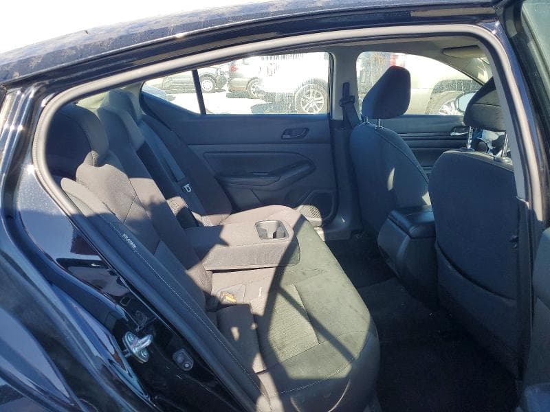 2024 NISSAN ALTIMA SV 10