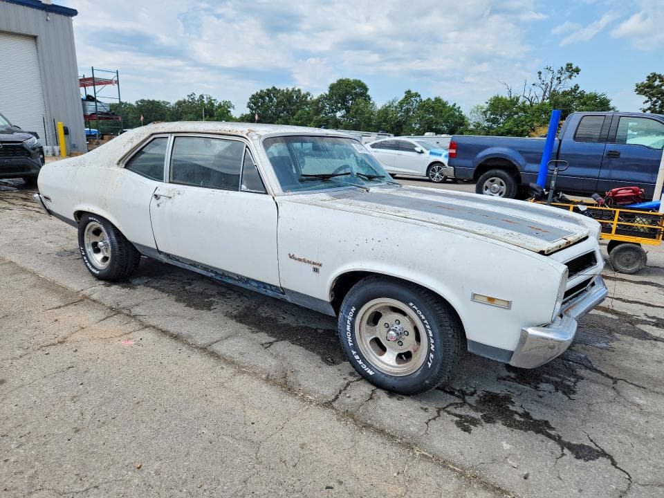 1971 PONTIAC VENTURA II 4