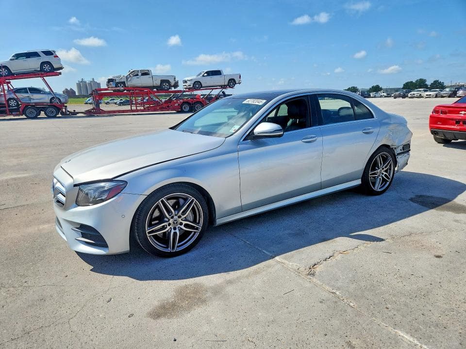 2018 MERCEDES-BENZ E 300 - 1
