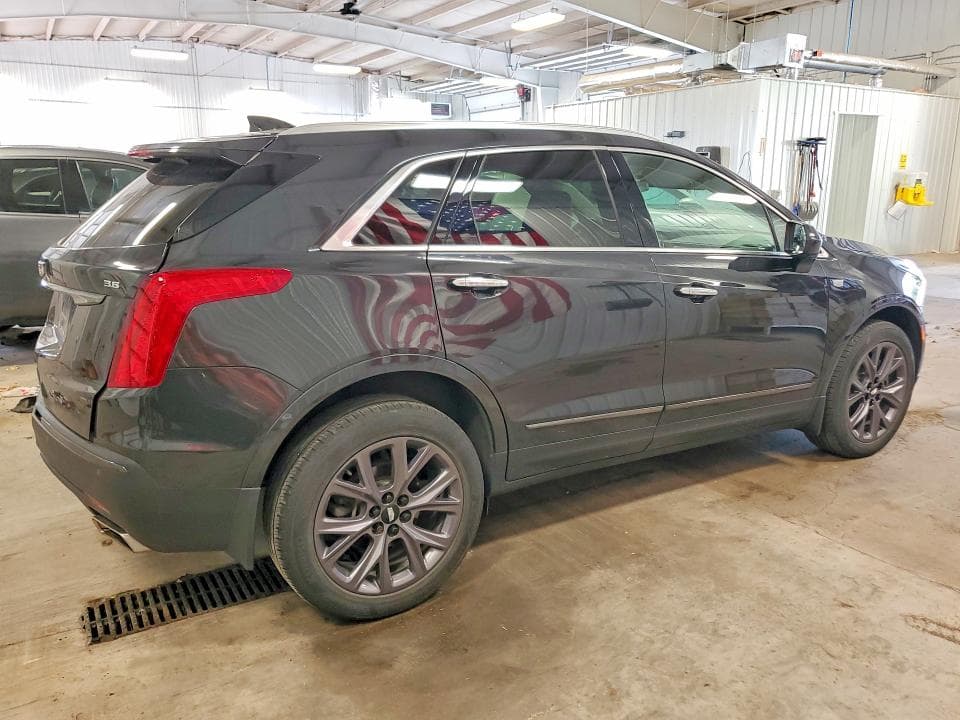 2019 CADILLAC XT5 LUXURY 3