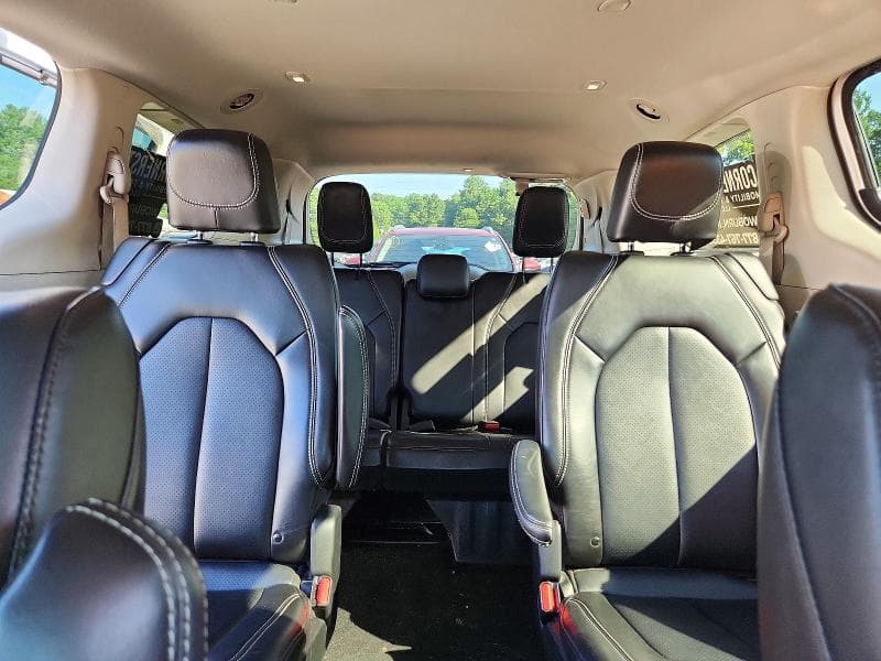 2024 CHRYSLER PACIFICA TOURING L 10