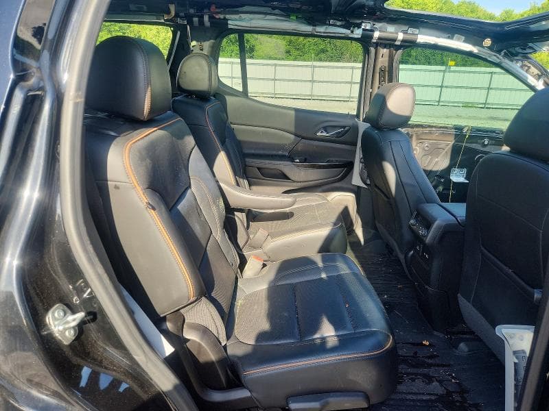 2023 GMC ACADIA AT4 11