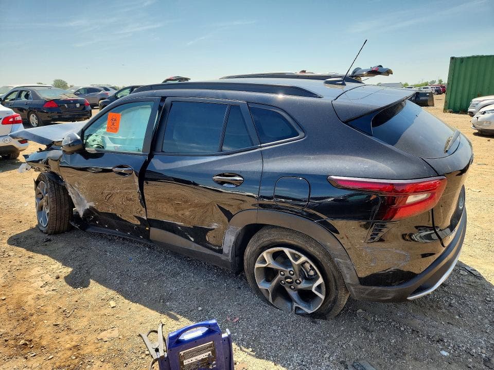 2024 CHEVROLET TRAX 2