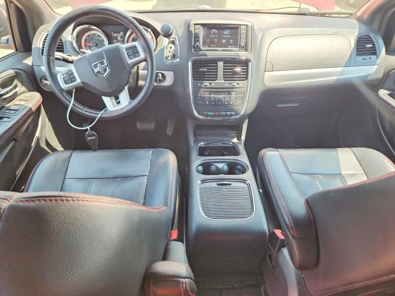 2017 DODGE GRAND CARAVAN GT 8