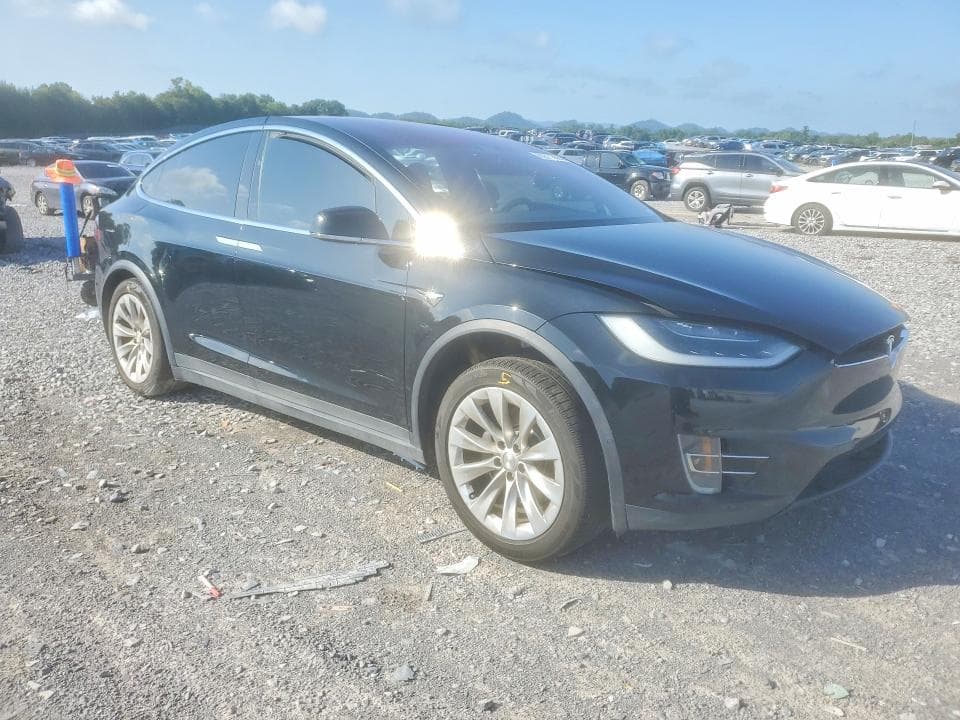 2019 TESLA MODEL X 4