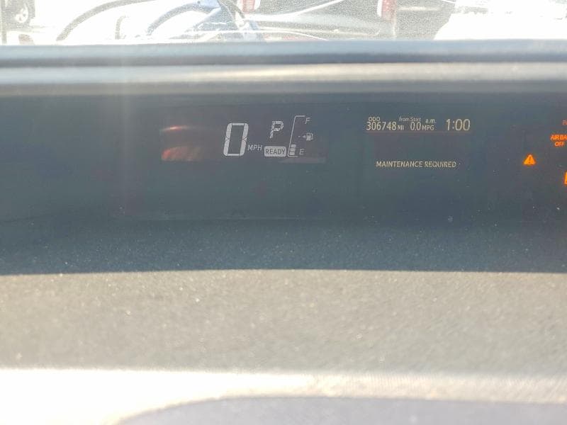 2017 TOYOTA PRIUS C TWO 9