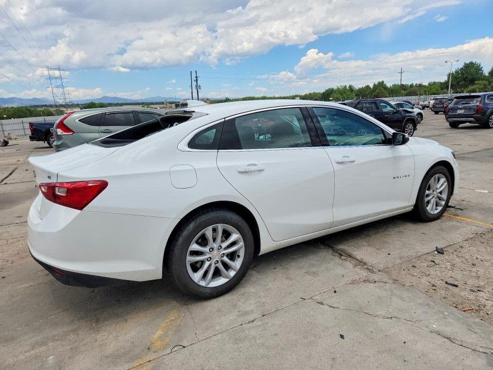 2017 CHEVROLET MALIBU LT 3