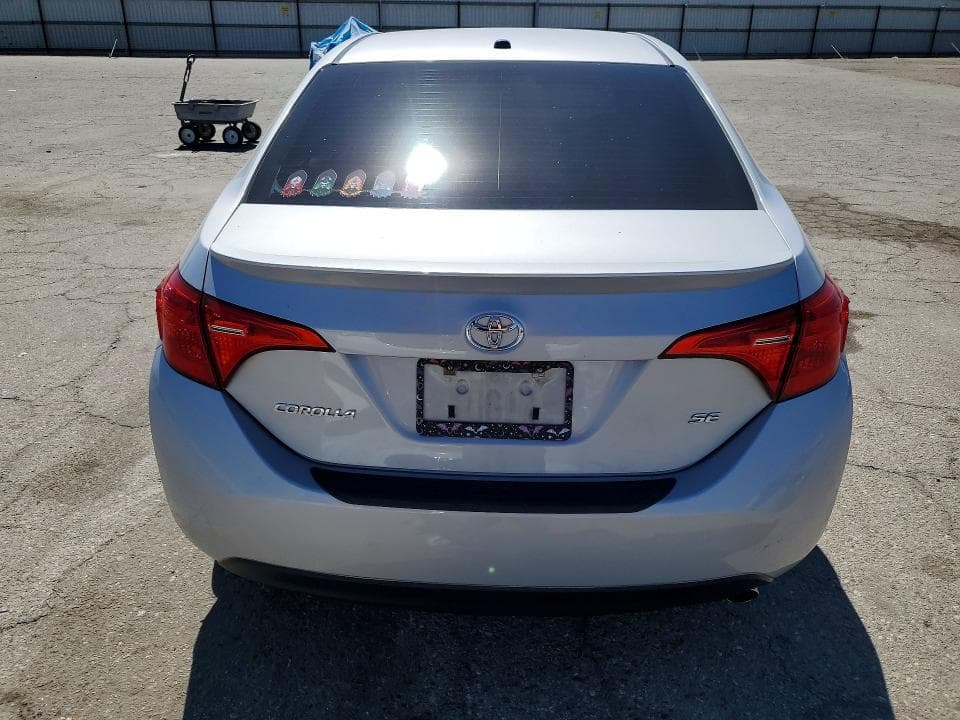 2017 TOYOTA COROLLA SE 6