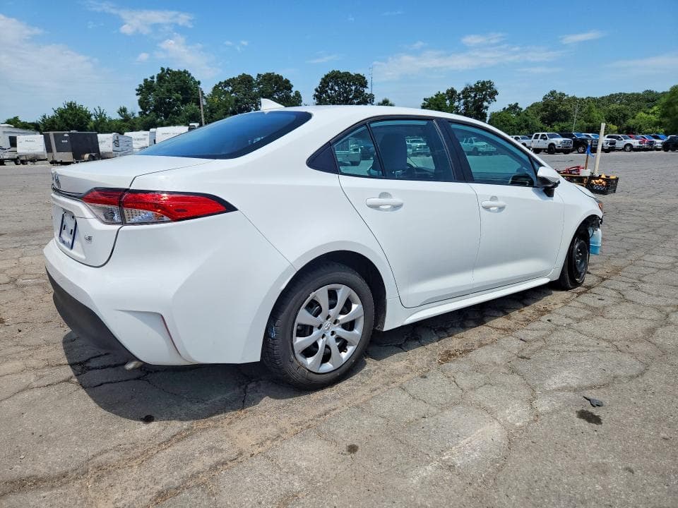 2023 TOYOTA COROLLA LE 3