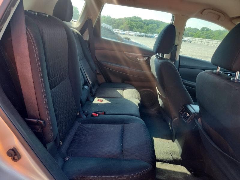 2018 NISSAN ROGUE S 11