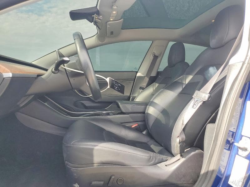2018 TESLA MODEL 3 7